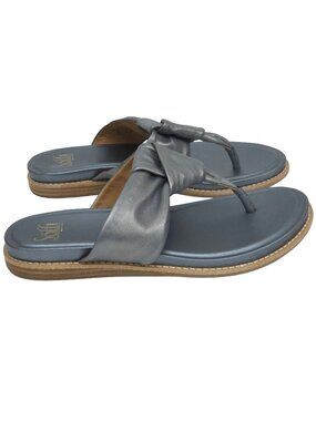 Sofft ‘Essie’ Metallic Leather Sandals